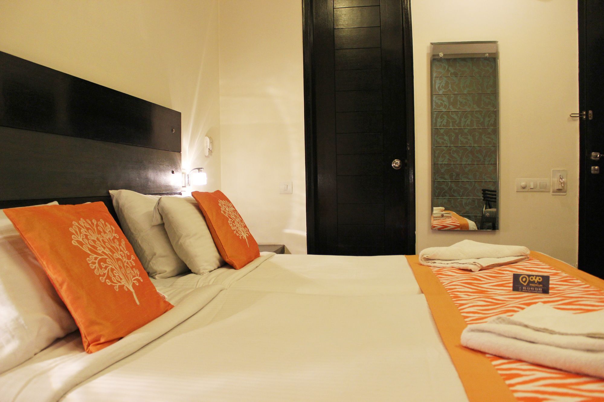 Oyo 605 Hotel Camria Gurgaon Exterior foto